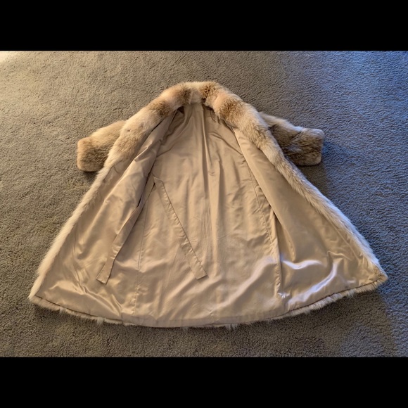 Natural Coyote Coat - Picture 6 of 12